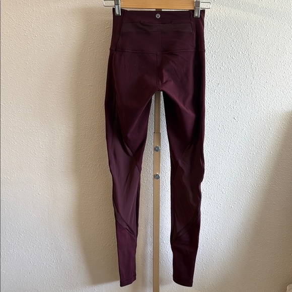Lululemon High-Waisted Burgundy Leggings full length Size 4 - Picture 3 of 7